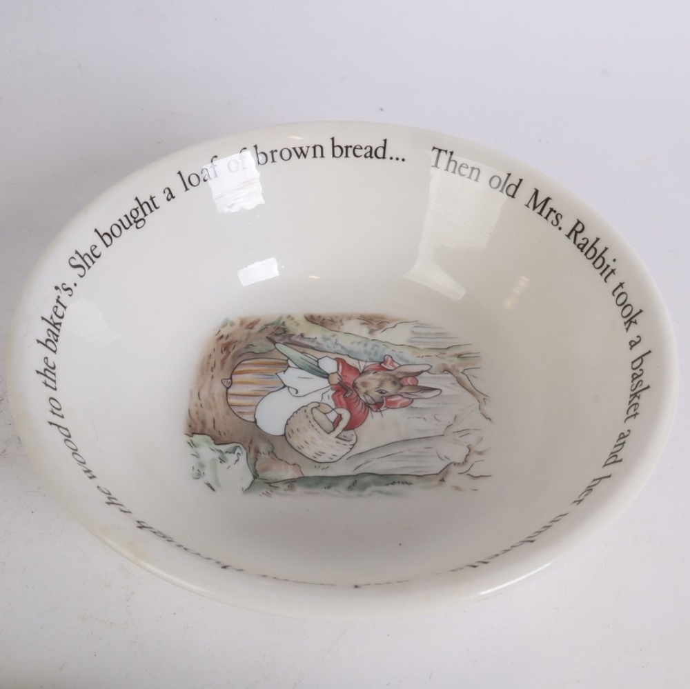 Peter Rabbit Bowl, Plate, and Mug set - Picture 2 of 7